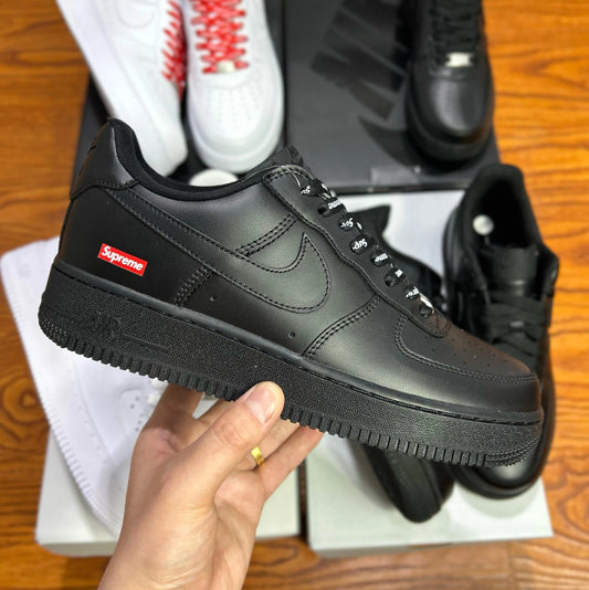 Nike Air Force 1 Low "Supreme Black"